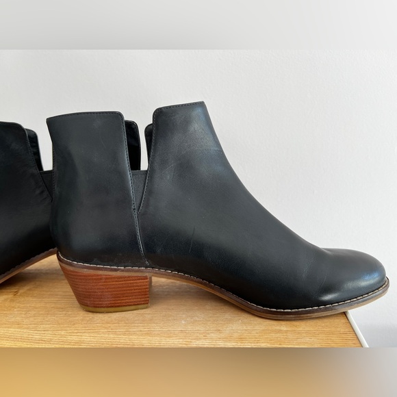 Cole Haan Abbot Ankle Booties - size 10 - NEW - Picture 4 of 8